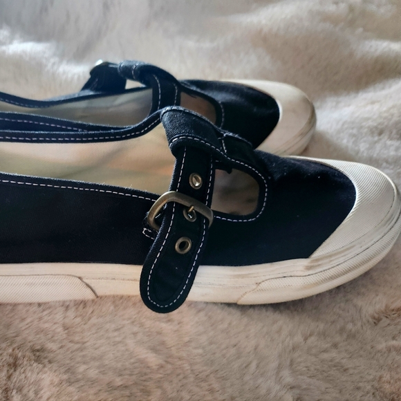 Black Canvas Vans Maryjanes Barely Worn - Picture 1 of 10